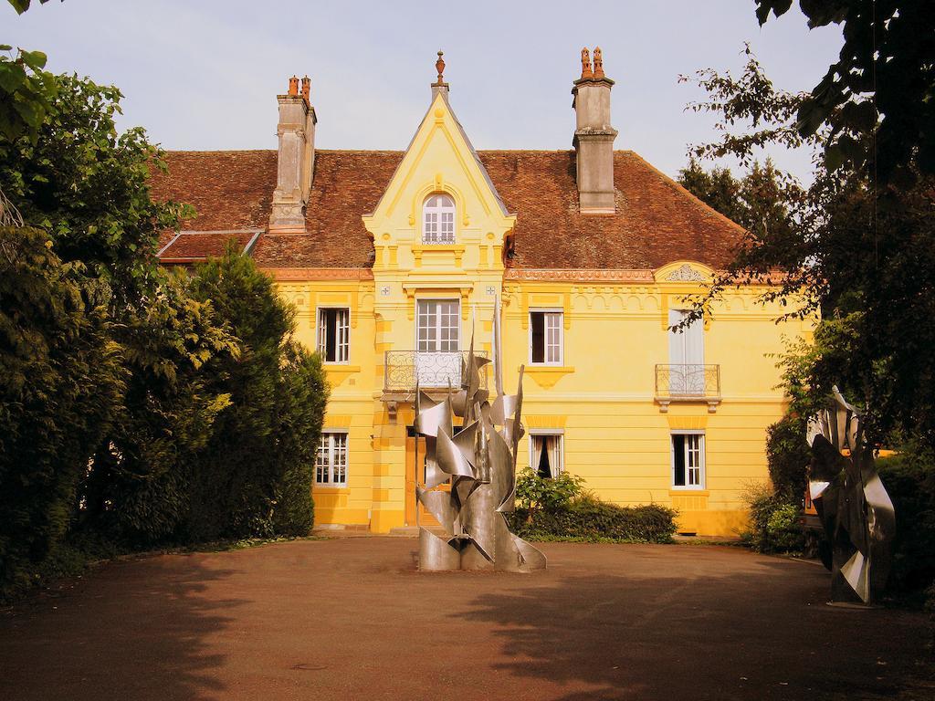 Villa Des Capucins Ликсей-ле-Бен Экстерьер фото