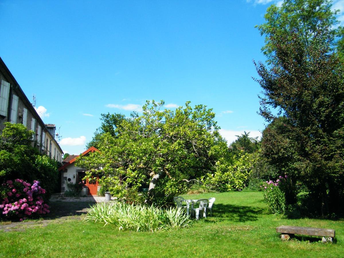 Villa Des Capucins Ликсей-ле-Бен Экстерьер фото