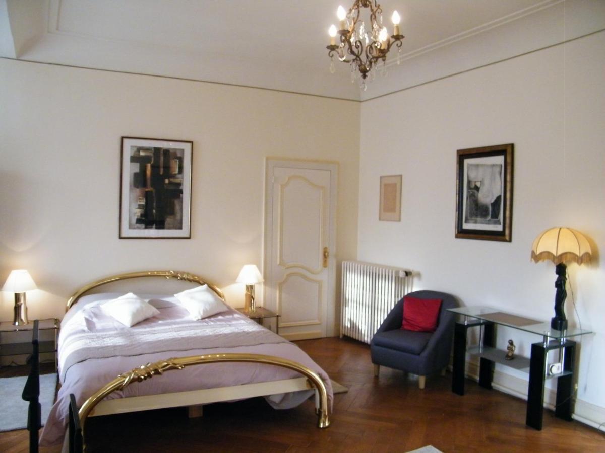 Villa Des Capucins Ликсей-ле-Бен Экстерьер фото